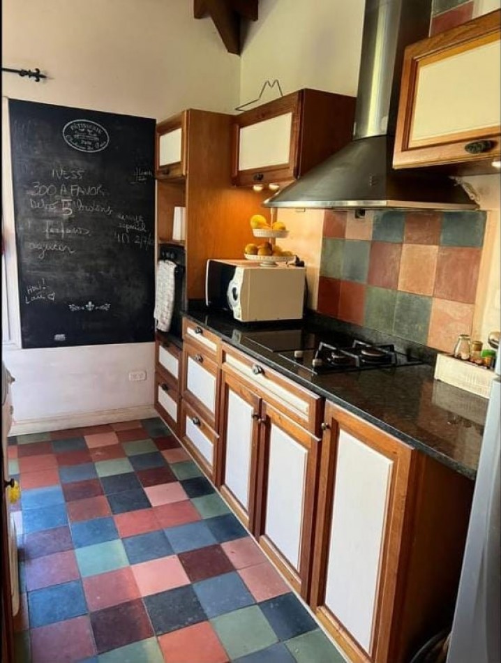 Casa de 300 m² en venta - Estancia Las Lilas, Lujan - Piscina, galeria, 1 o 2 ha