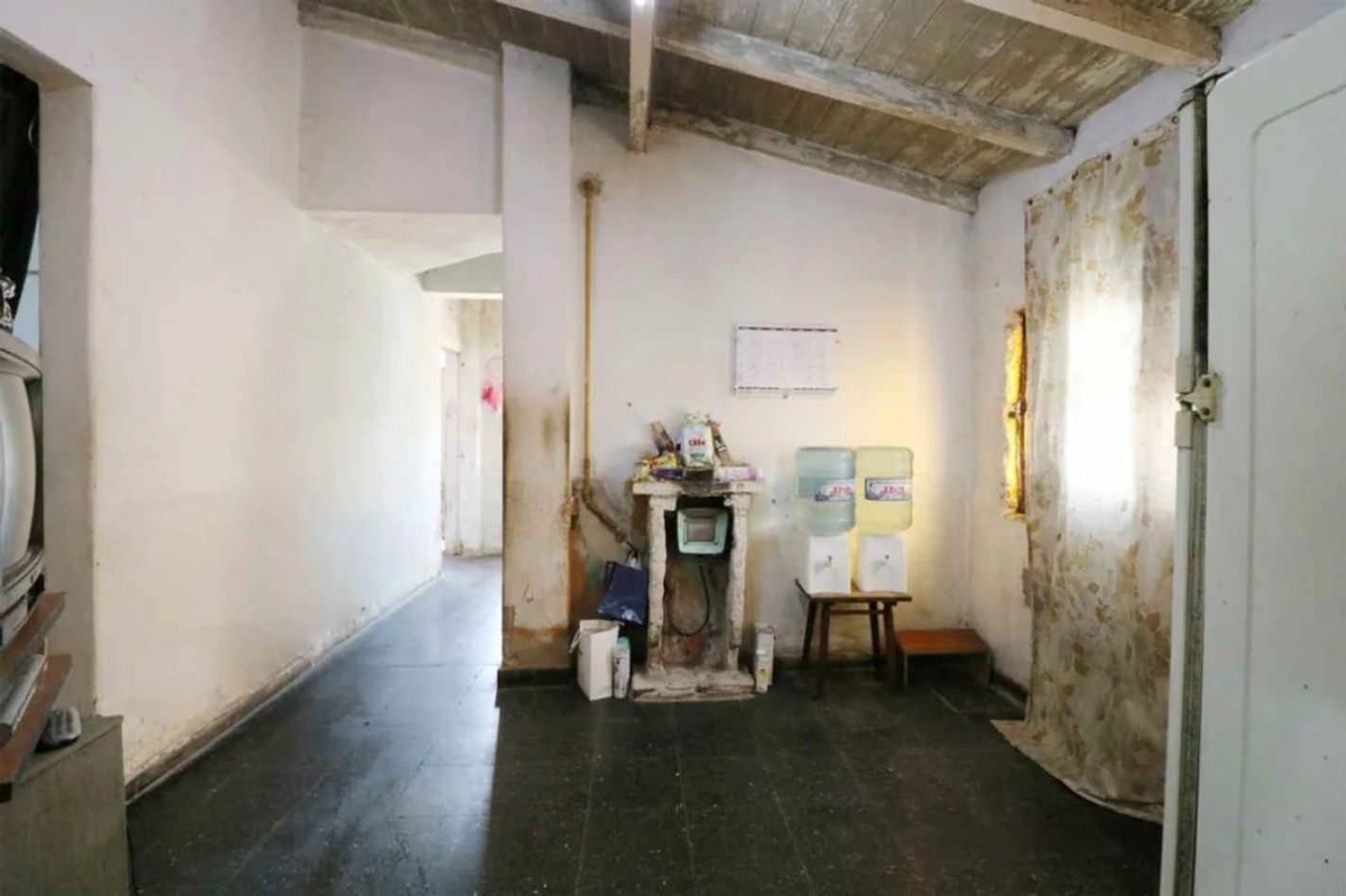 Casa 3 ambientes en Hurlingham - Acepta permuta y vehiculo como parte de pago