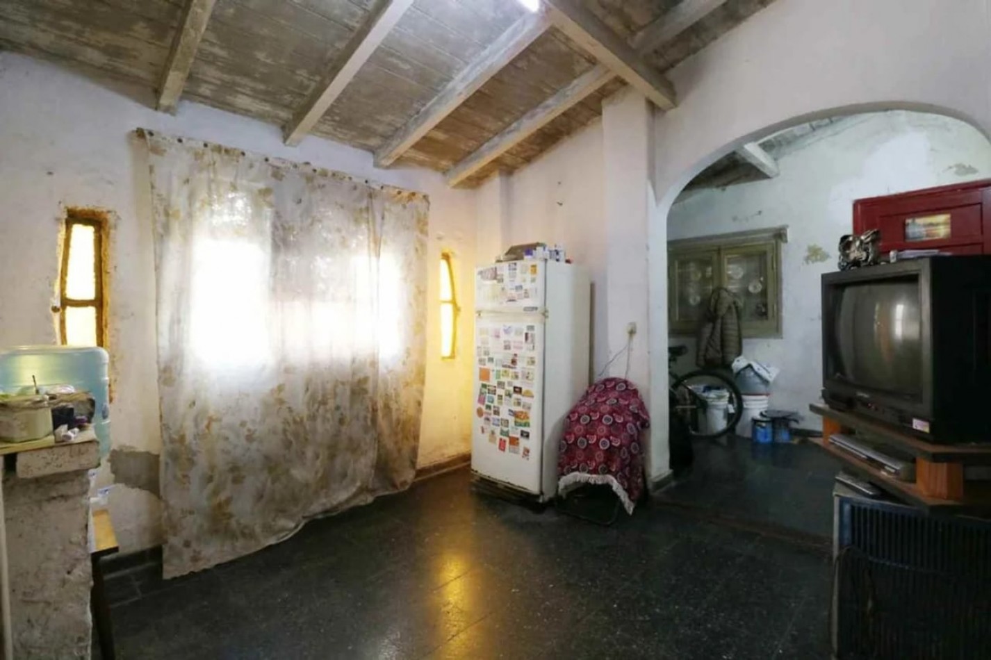 Casa 3 ambientes en Hurlingham - Acepta permuta y vehiculo como parte de pago