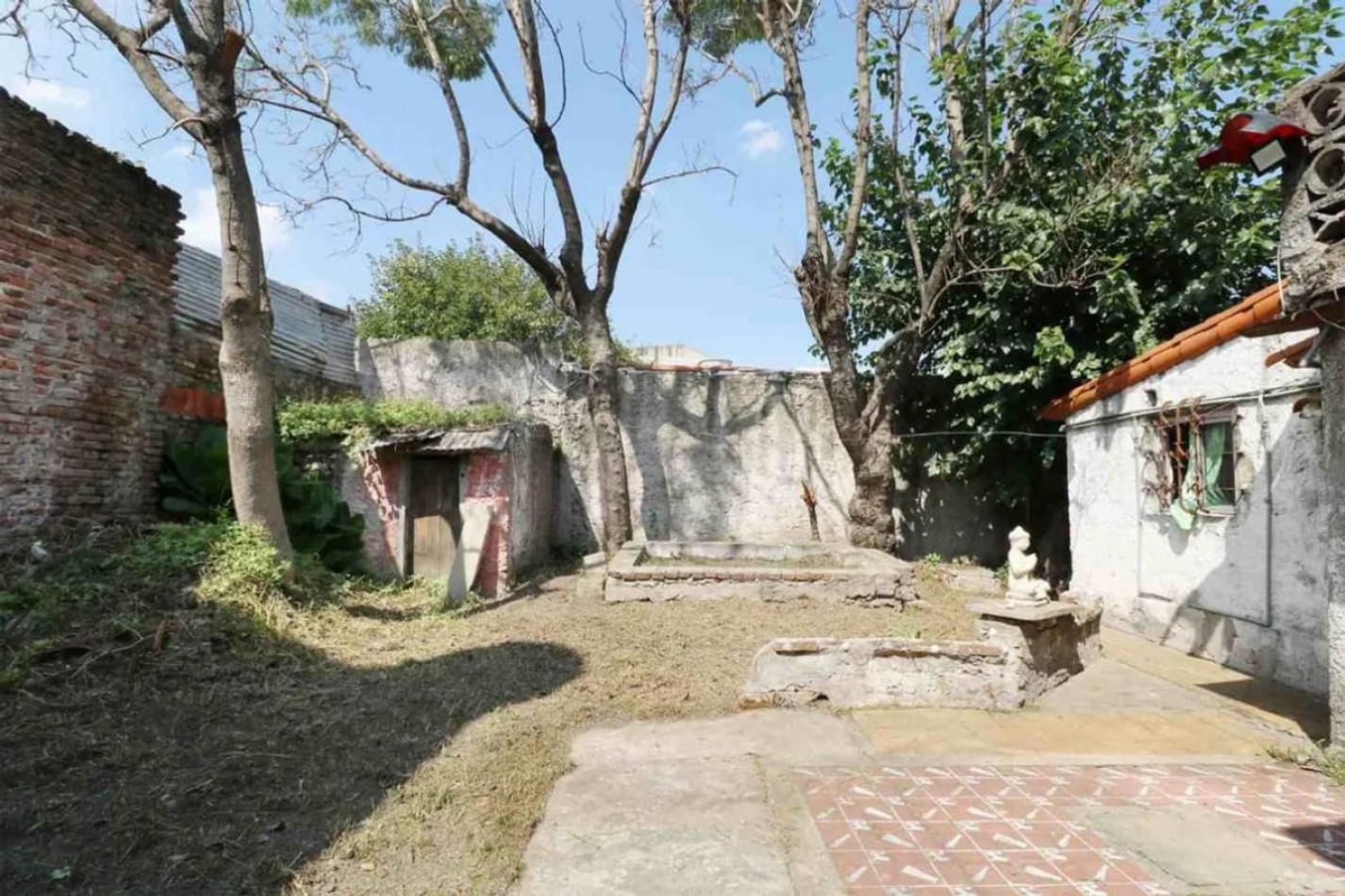 Casa 3 ambientes en Hurlingham - Acepta permuta y vehiculo como parte de pago