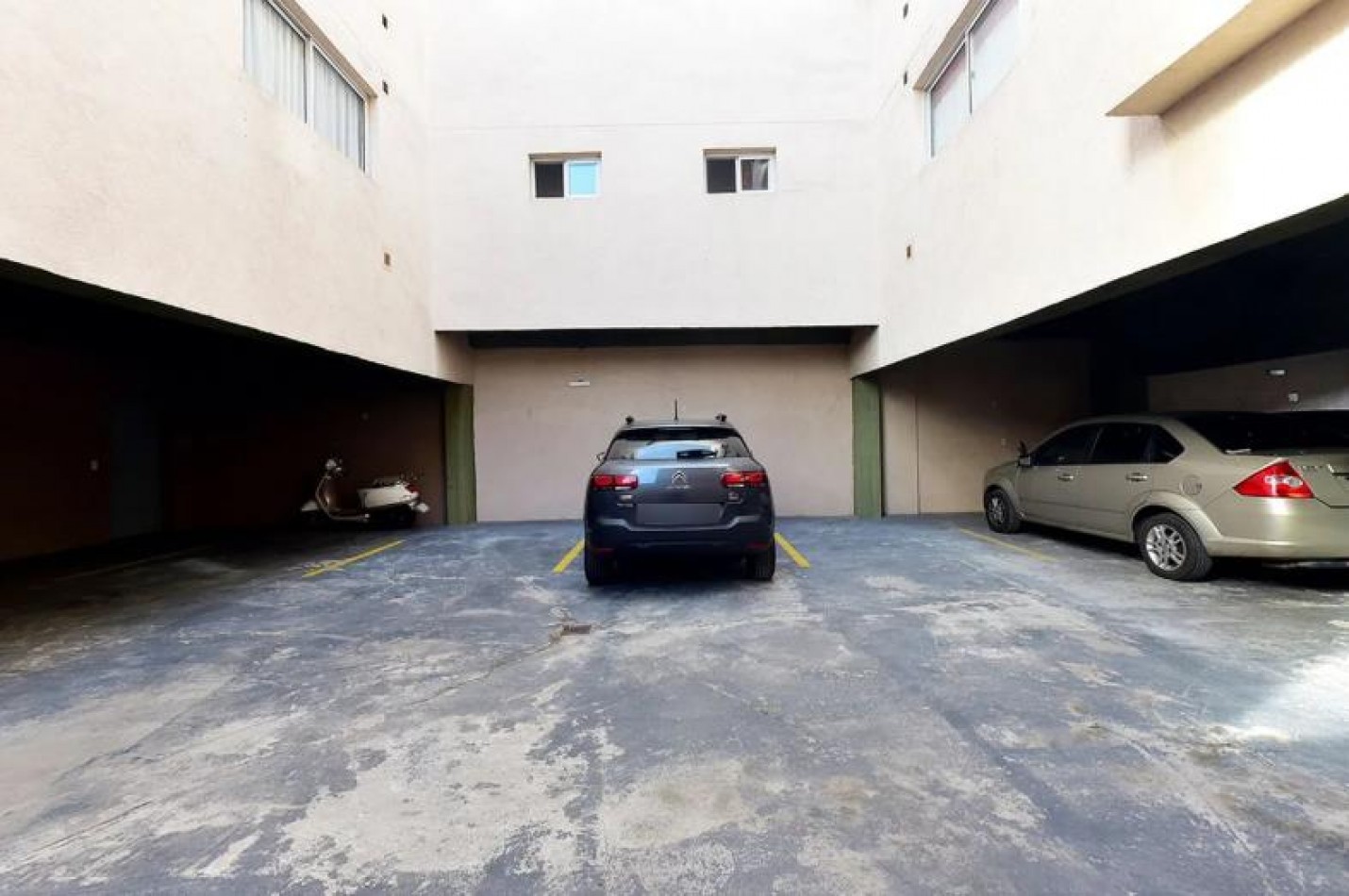 Depto 3 Ambientes con Terraza y Cochera | Lomas del Mirador | Apto Credito