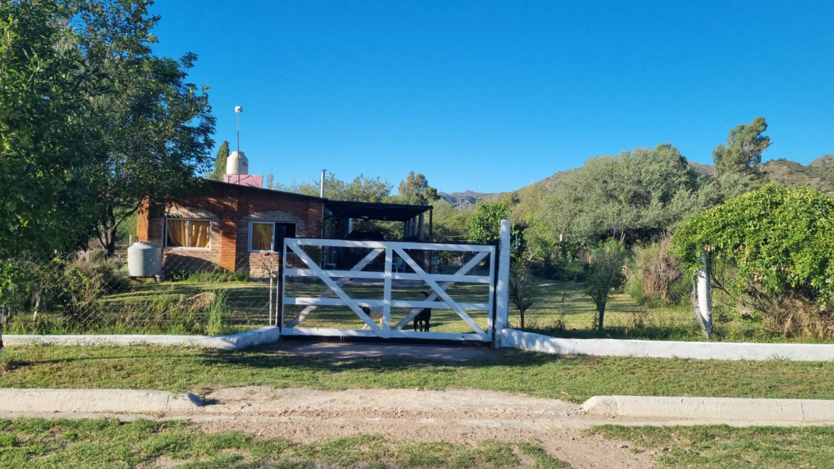 Lote 570 m² con Casa + Departamento - Villa de la Quebrada