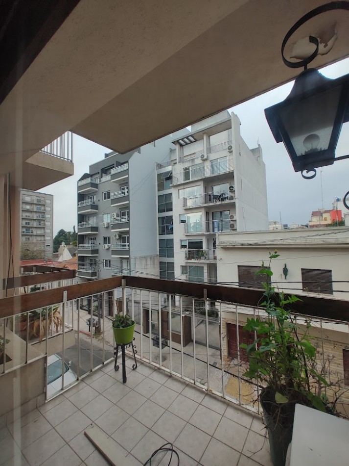 Venta Departamento 3 Ambientes En Moron Centro Con Balcon