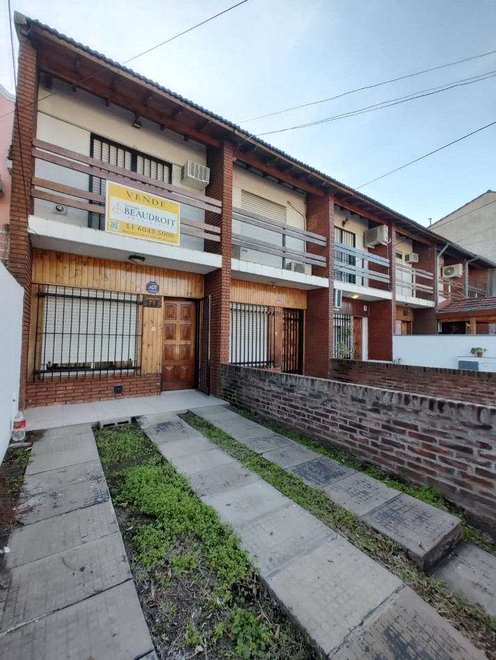 Duplex en Venta Moron 3 Ambientes con Cochera