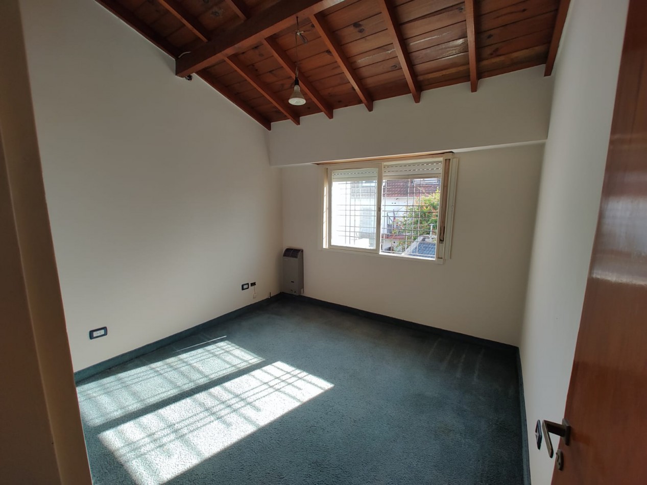 Duplex en Venta Moron 3 Ambientes con Cochera