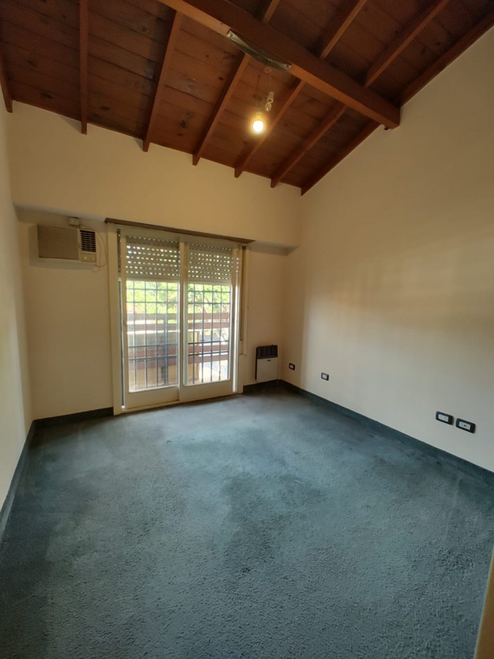 Duplex en Venta Moron 3 Ambientes con Cochera