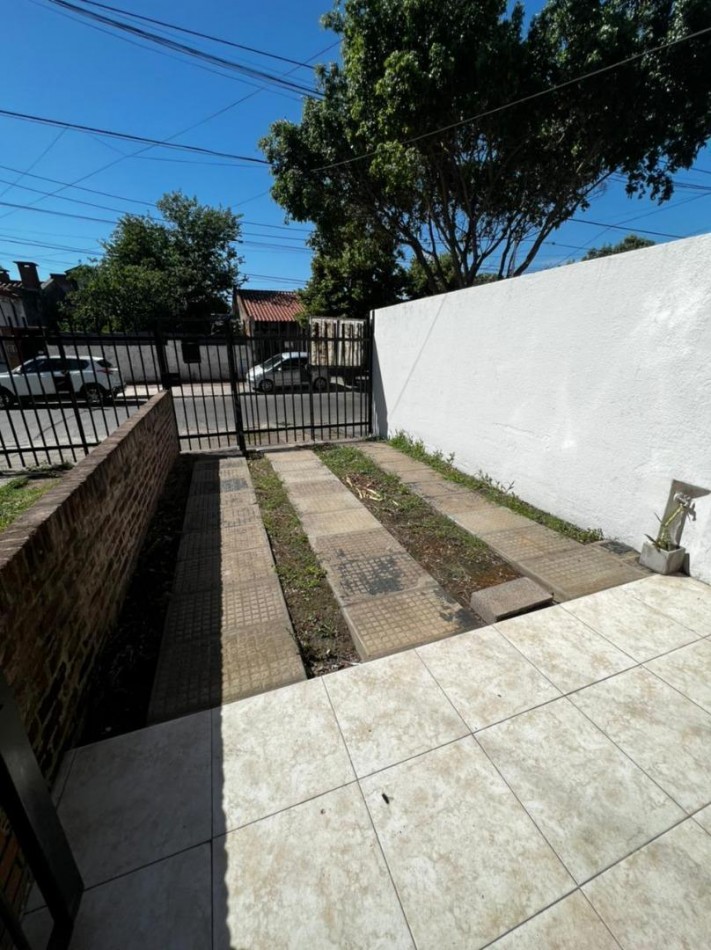 Duplex en Venta Moron 3 Ambientes con Cochera