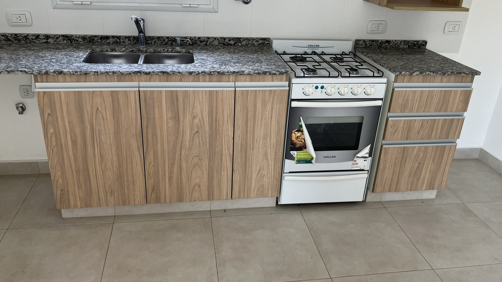 Departamento 2 ambientes a estrenar con balcon - Casuarinas 1