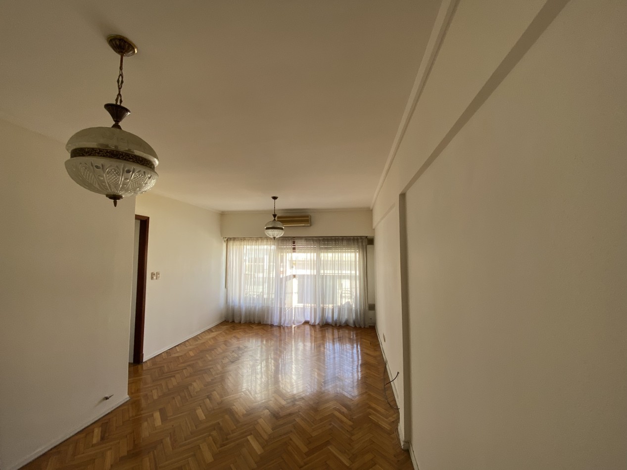 Venta Departamento 3 Ambientes En Moron Centro Con Balcon