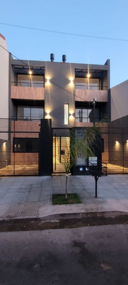 Departamento en Venta La Matanza-Ramos Mejia Yerbal al 300