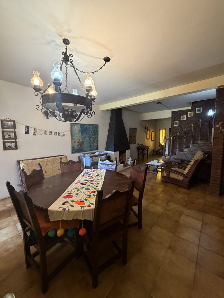 Duplex en venta de 4 dormitorios en Castelar | Cochera, parque y excelente ubicacion