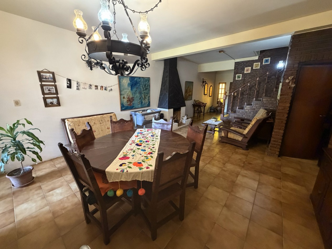 Duplex en venta de 4 dormitorios en Castelar | Cochera, parque y excelente ubicacion