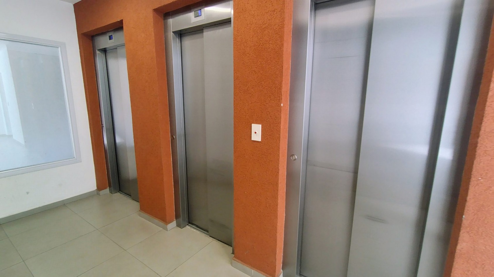 2 ambientes Moron con cochera Oportunidad