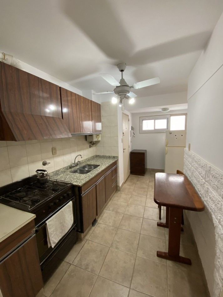 Venta Departamento 3 Ambientes En Moron Centro Con Balcon