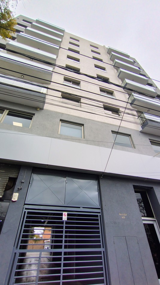 Oficina con Balcon - 38 m² - Hurlingham 