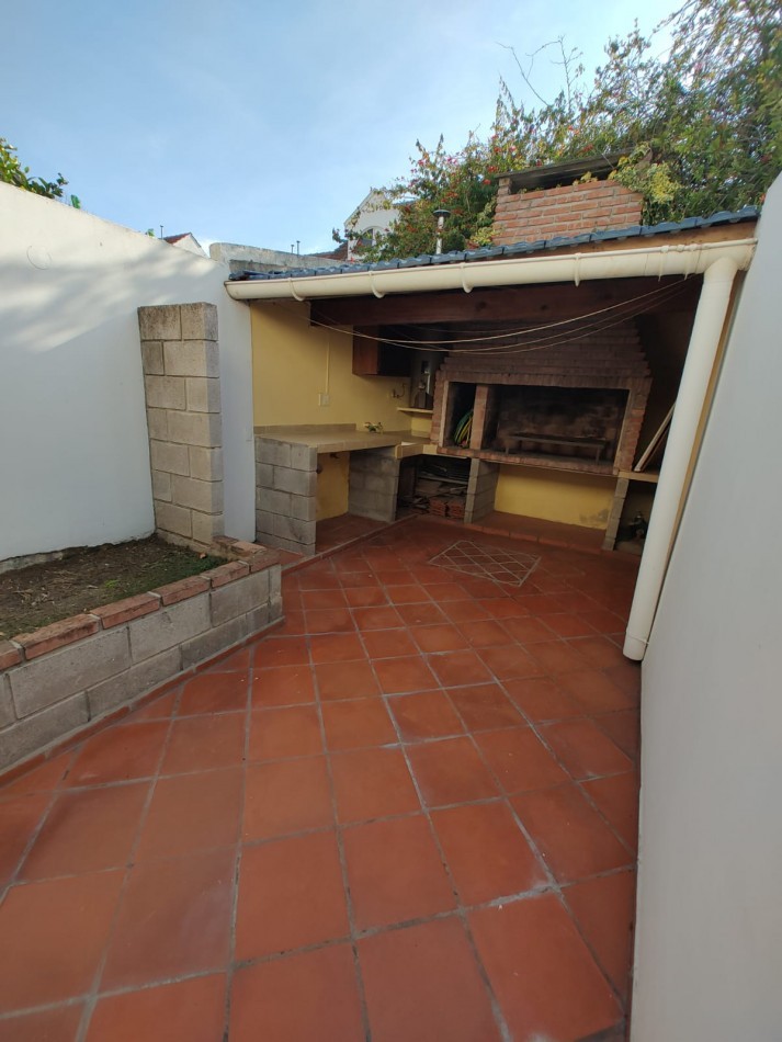 Duplex en Alquiler Moron 3 Ambientes con Cochera
