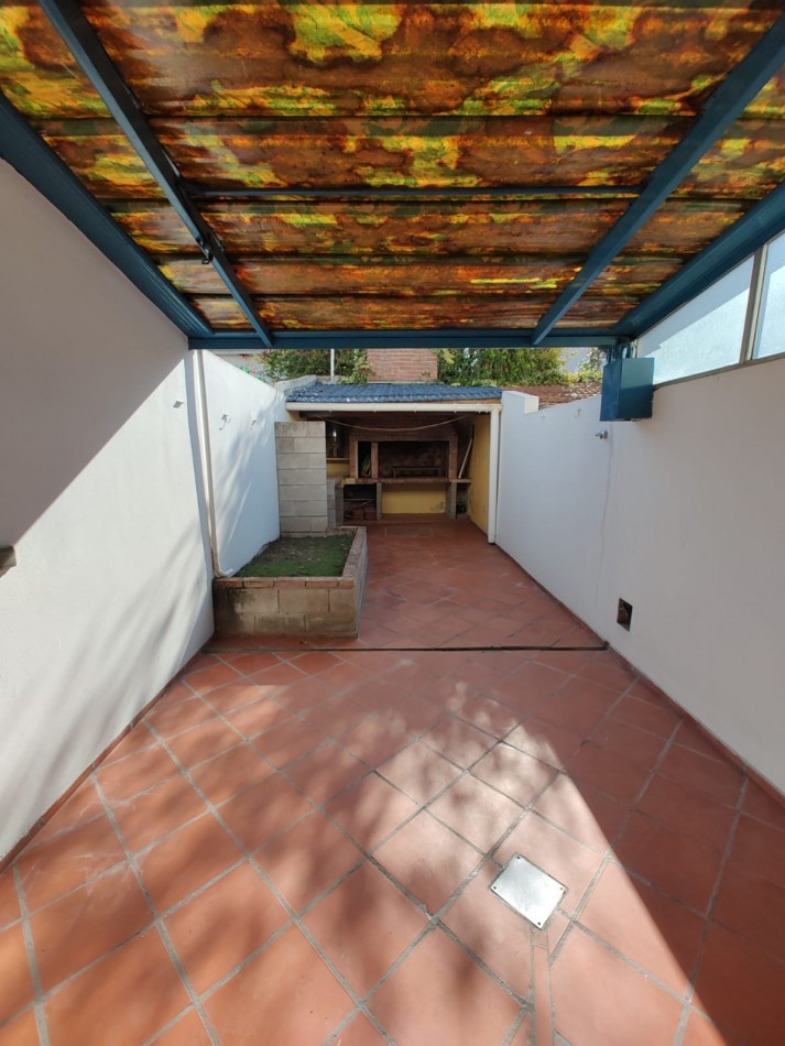 Duplex en Alquiler Moron 3 Ambientes con Cochera
