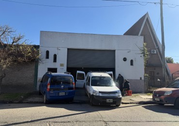 Galpon 300 m2 cubiertos William Morris en Alquiler